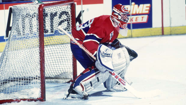 patrick-roy-influential-modern-nhl-butterfly-960.jpg